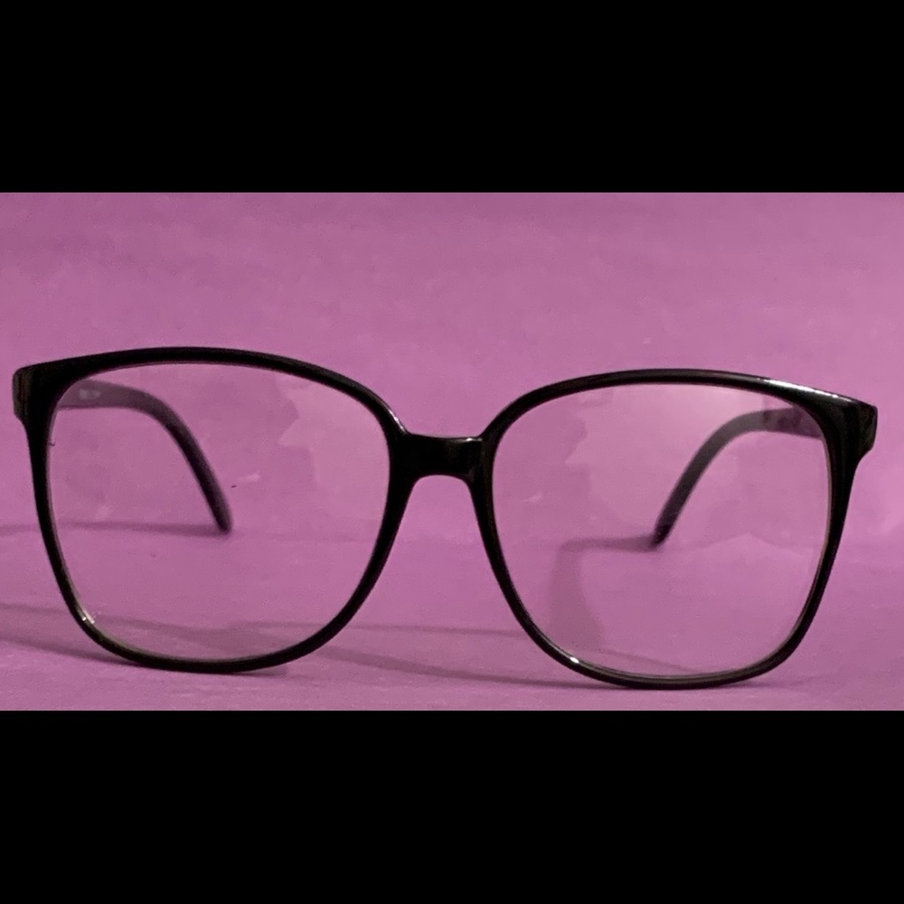 Black fashion glasses